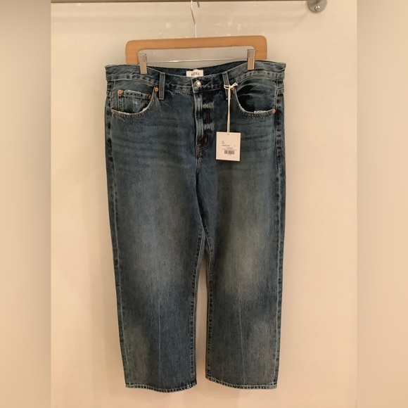 Lexi Mid Rise Bowed Straight - Picture 4 of 6